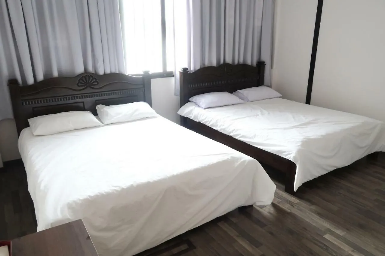St Hostel George Town